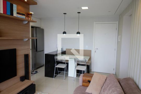 Sala de apartamento para alugar com 2 quartos, 50m² em Vila Andrade, São Paulo