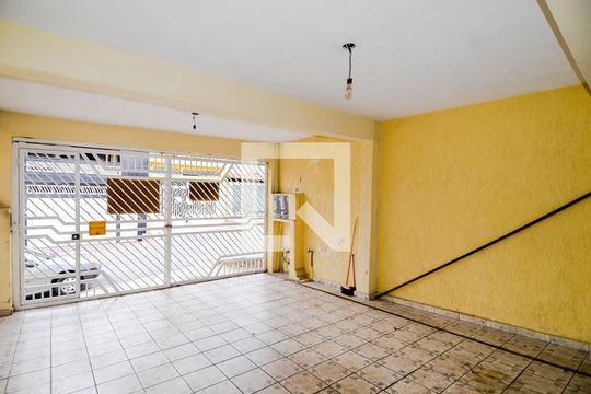 Garagem de casa à venda com 3 quartos, 250m² em Jardim Paulista, Guarulhos