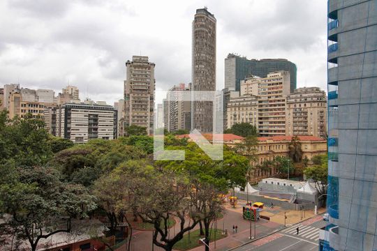 Vista de kitnet/studio à venda com 0 quarto, 30m² em Santa Efigênia, São Paulo