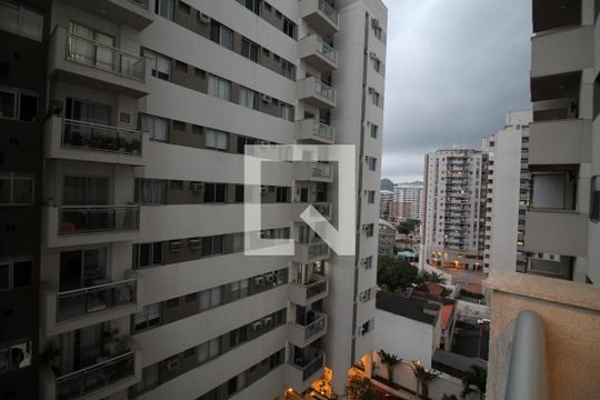 Vista de apartamento à venda com 2 quartos, 68m² em Todos Os Santos, Rio de Janeiro