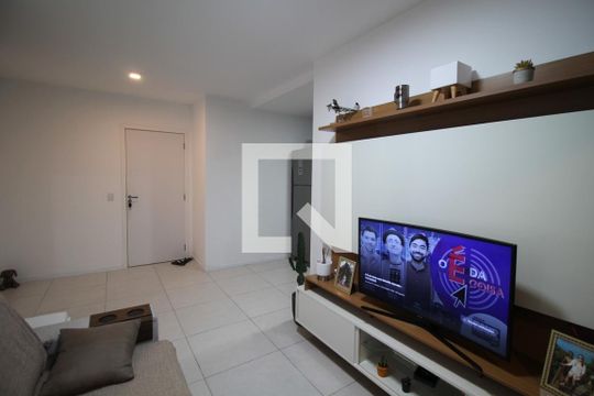 Sala de apartamento à venda com 2 quartos, 68m² em Todos Os Santos, Rio de Janeiro