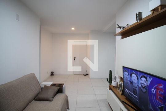Sala de apartamento à venda com 2 quartos, 68m² em Todos Os Santos, Rio de Janeiro