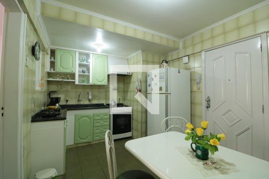 Cozinha de apartamento para alugar com 1 quarto, 40m² em Brás, São Paulo