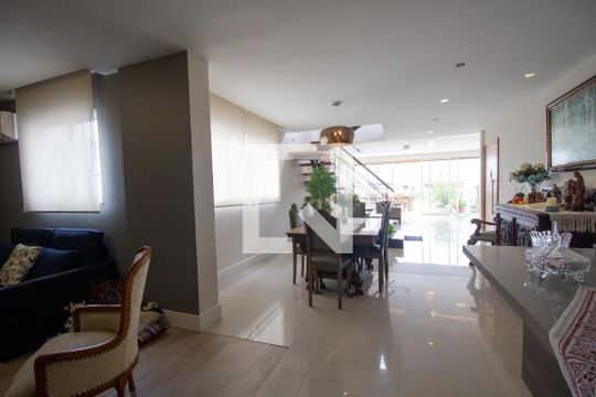 Sala de apartamento à venda com 4 quartos, 344m² em Recreio dos Bandeirantes, Rio de Janeiro