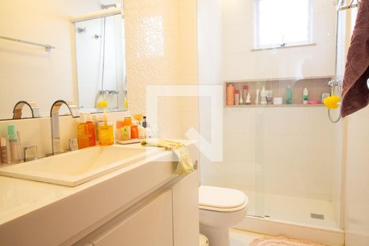 Banheiro da Suíte 2 de apartamento à venda com 4 quartos, 344m² em Recreio dos Bandeirantes, Rio de Janeiro