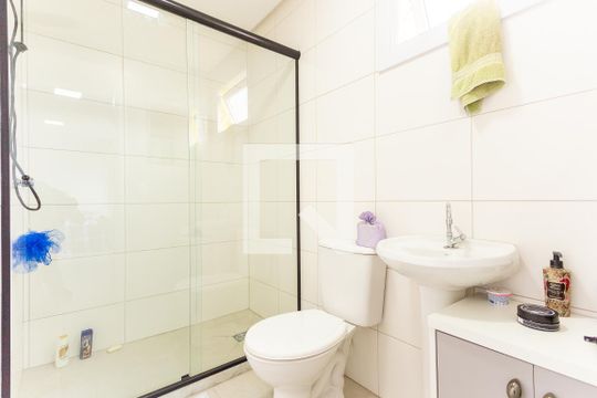 Banheiro de kitnet/studio à venda com 1 quarto, 30m² em Centro, Novo Hamburgo