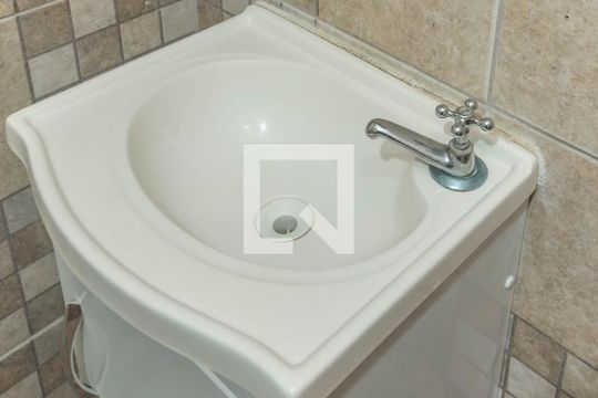 Banheiro de casa à venda com 1 quarto, 34m² em Cidade Monções, São Paulo