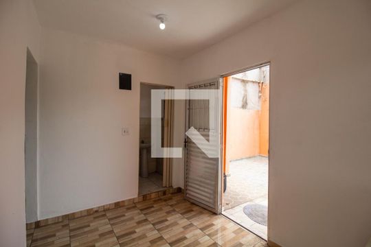 Cozinha de casa à venda com 1 quarto, 20m² em Parque Guarani, São Paulo