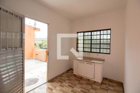 Cozinha de casa à venda com 1 quarto, 20m² em Parque Guarani, São Paulo