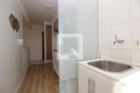 Área de Serviço de apartamento para alugar com 2 quartos, 48m² em Ceilândia Norte (ceilândia), Brasília