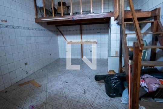 Garagem de casa à venda com 2 quartos, 300m² em Jardim São José (zona Norte), São Paulo