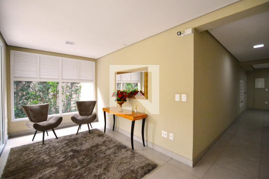 Hall de entrada de apartamento para alugar com 2 quartos, 64m² em Santana, Porto Alegre