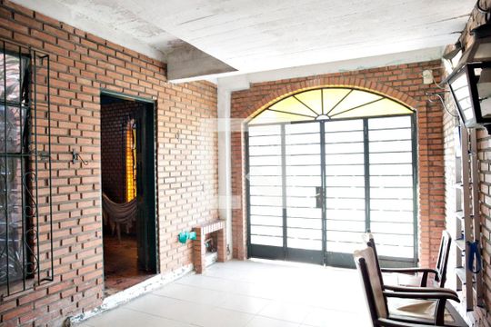 Garagem de casa à venda com 4 quartos, 385m² em Petrópolis, Porto Alegre