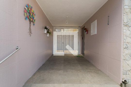 Garagem de casa à venda com 2 quartos, 200m² em Jardim Humaitá, São Paulo