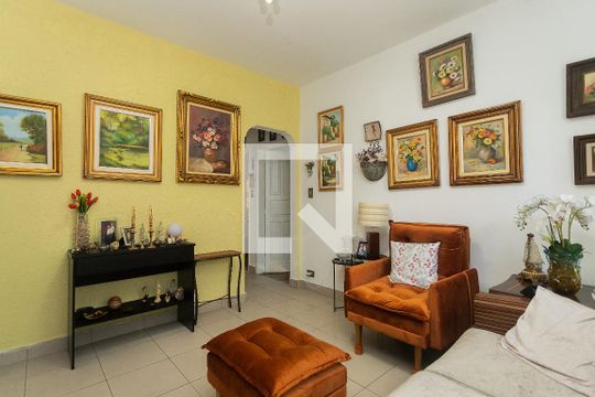 Sala de casa à venda com 2 quartos, 200m² em Jardim Humaitá, São Paulo