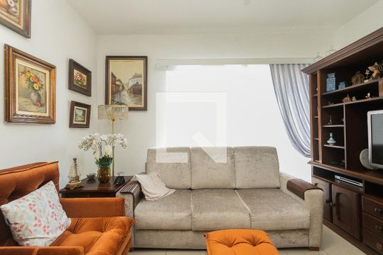 Sala de casa à venda com 2 quartos, 200m² em Jardim Humaitá, São Paulo