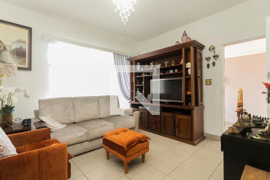 Sala de casa à venda com 2 quartos, 200m² em Jardim Humaitá, São Paulo