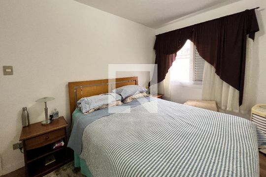 Quarto  de apartamento para alugar com 2 quartos, 77m² em Indianópolis, São Paulo