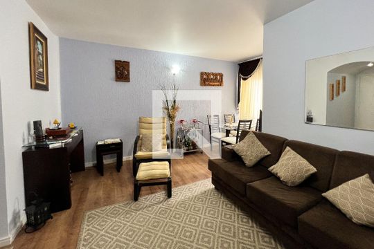 Sala  de apartamento para alugar com 2 quartos, 77m² em Indianópolis, São Paulo