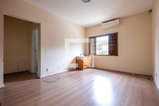 Suíte de casa à venda com 3 quartos, 170m² em Jardim Paulistano, São Paulo