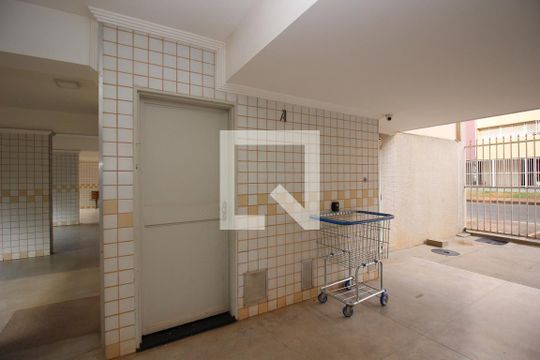 Área comum de apartamento para alugar com 3 quartos, 62m² em Cruzeiro Novo, Brasília