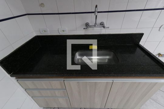 Cozinha de apartamento para alugar com 1 quarto, 43m² em Cachambi, Rio de Janeiro