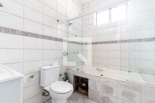 Banheiro da Suíte 1 de casa à venda com 3 quartos, 300m² em Vila Parque Jabaquara, São Paulo