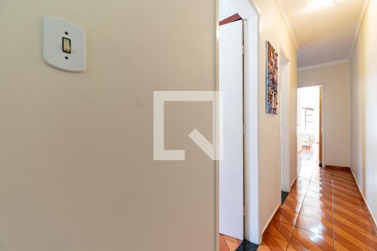 Corredor de casa à venda com 3 quartos, 200m² em Jabaquara, São Paulo