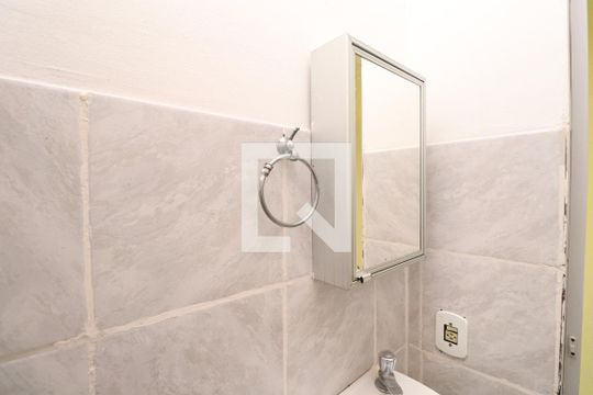 Banheiro de casa para alugar com 1 quarto, 60m² em Jardim São Paulo, Guarulhos
