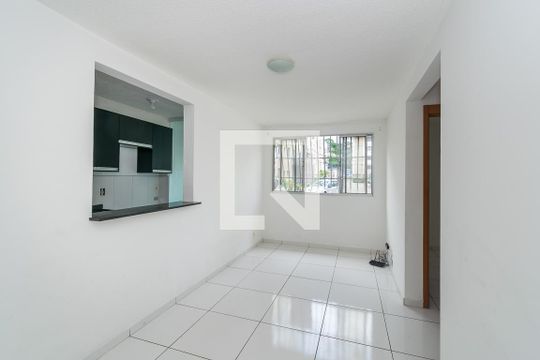 Apartamento para alugar com 2 quartos, 45m² em Parada de Lucas, Rio de Janeiro