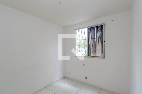 Quarto 1 de apartamento para alugar com 2 quartos, 45m² em Parada de Lucas, Rio de Janeiro