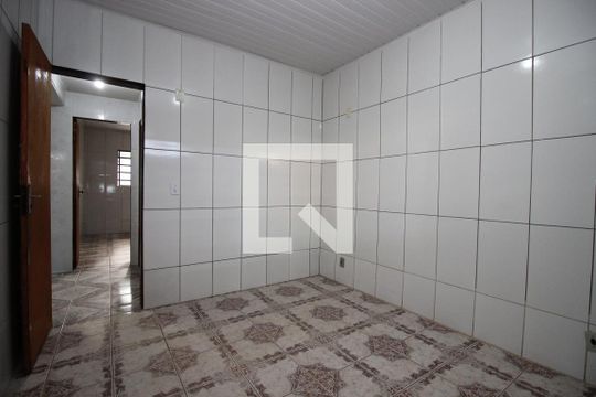 Quarto 1 de casa para alugar com 2 quartos, 80m² em Ceilândia Sul (ceilândia), Brasília