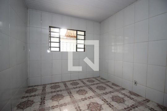 Quarto 2 de casa para alugar com 2 quartos, 80m² em Ceilândia Sul (ceilândia), Brasília