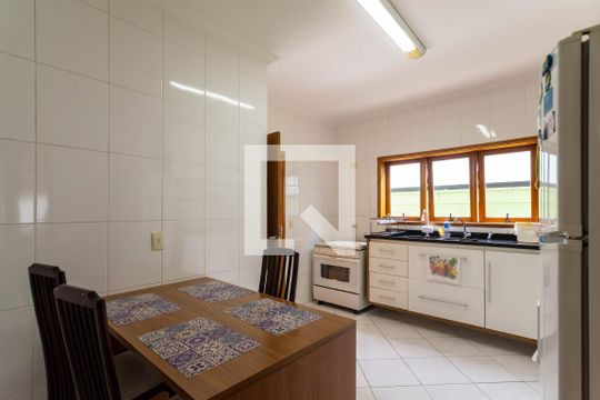 Cozinha de casa à venda com 3 quartos, 150m² em Vila Rosália, Guarulhos