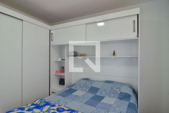 Quarto 1 de apartamento à venda com 2 quartos, 45m² em Igara, Canoas