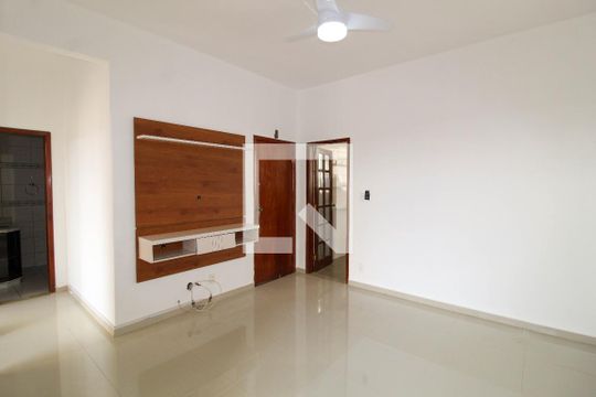Sala de apartamento para alugar com 2 quartos, 70m² em Maracanã, Rio de Janeiro