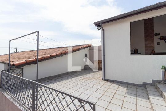 Quintal de casa para alugar com 3 quartos, 280m² em Vila Medeiros, São Paulo