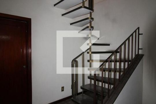 Sala de casa para alugar com 3 quartos, 210m² em Chácara Belenzinho, São Paulo