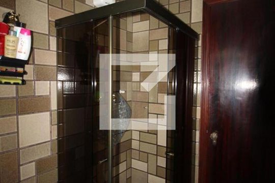 Banheiro 2 de casa para alugar com 3 quartos, 210m² em Chácara Belenzinho, São Paulo