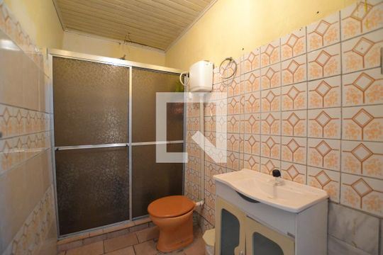 Banheiro 1 de casa à venda com 2 quartos, 130m² em Cavalhada, Porto Alegre