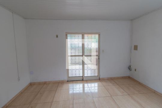 Entrada de casa à venda com 2 quartos, 180m² em Feitoria, São Leopoldo