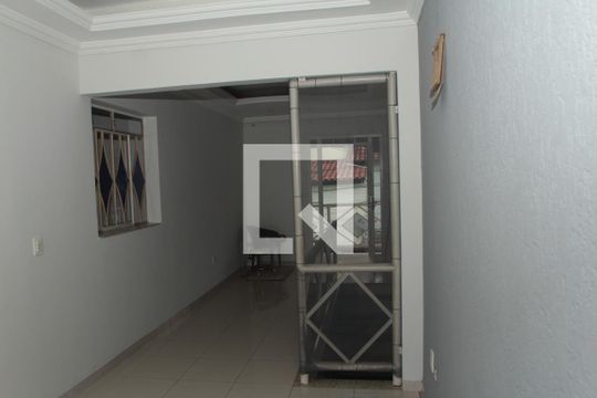 Sala  de casa à venda com 4 quartos, 90m² em Lagoa, Belo Horizonte