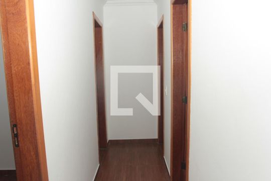 Corredor  de casa à venda com 4 quartos, 90m² em Lagoa, Belo Horizonte