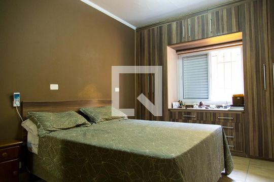 Suíte de casa à venda com 4 quartos, 300m² em Jabaquara, São Paulo