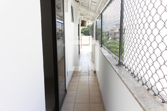 Corredor de apartamento à venda com 2 quartos, 195m² em Recreio dos Bandeirantes, Rio de Janeiro