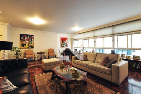Apartamento à venda com 3 quartos, 180m² em Jardim Paulista, São Paulo