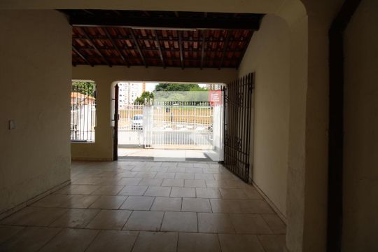 Garagem de casa à venda com 2 quartos, 310m² em Botafogo, Campinas