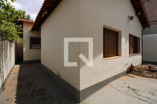 Quintal de casa à venda com 2 quartos, 310m² em Botafogo, Campinas