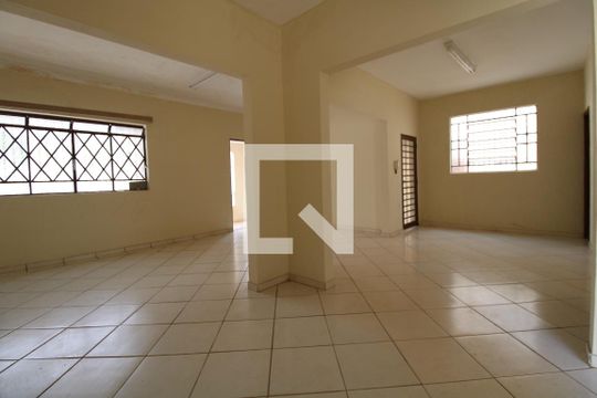 Casa à venda com 2 quartos, 310m² em Botafogo, Campinas