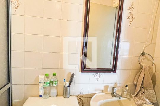 banheiro de apartamento à venda com 2 quartos, 115m² em Centro, São Leopoldo